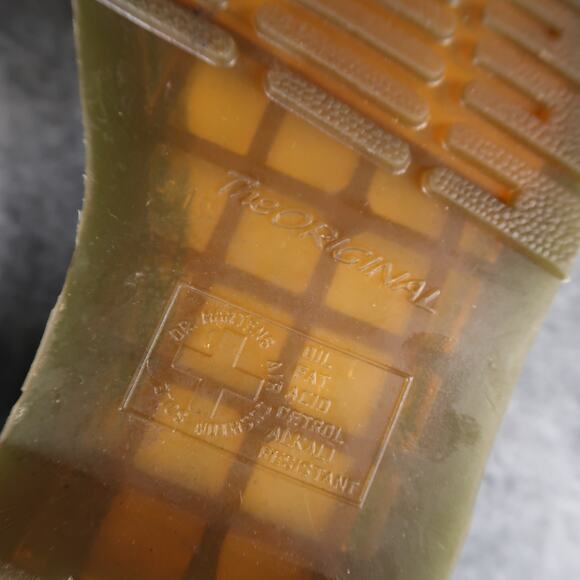 Dr Martens Shoes Womens 7 Boots Combat Classic Black 1460W 8 Eye Lace Up Chunky - Picture 13 of 16